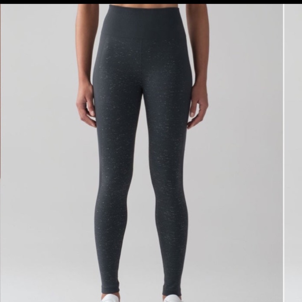 Lululemon Free To Flow 7/8 Tight/BLUE TIED/10